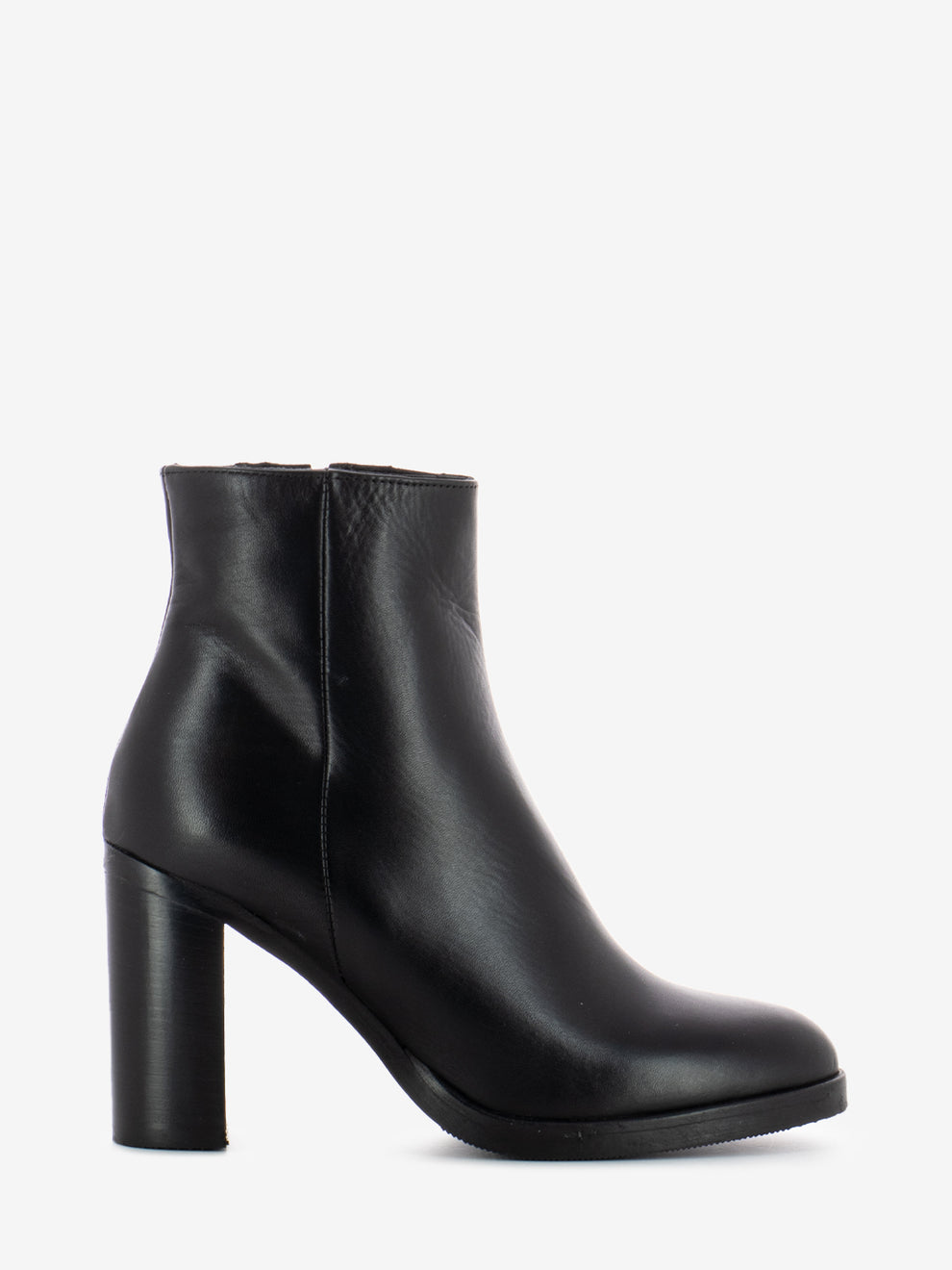 Black leather ankle boots with zip