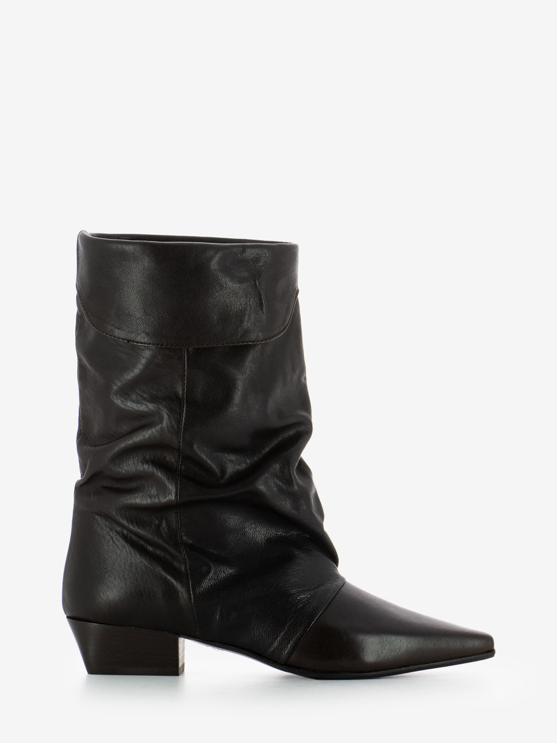 Stivaletto in pelle effetto slouchy