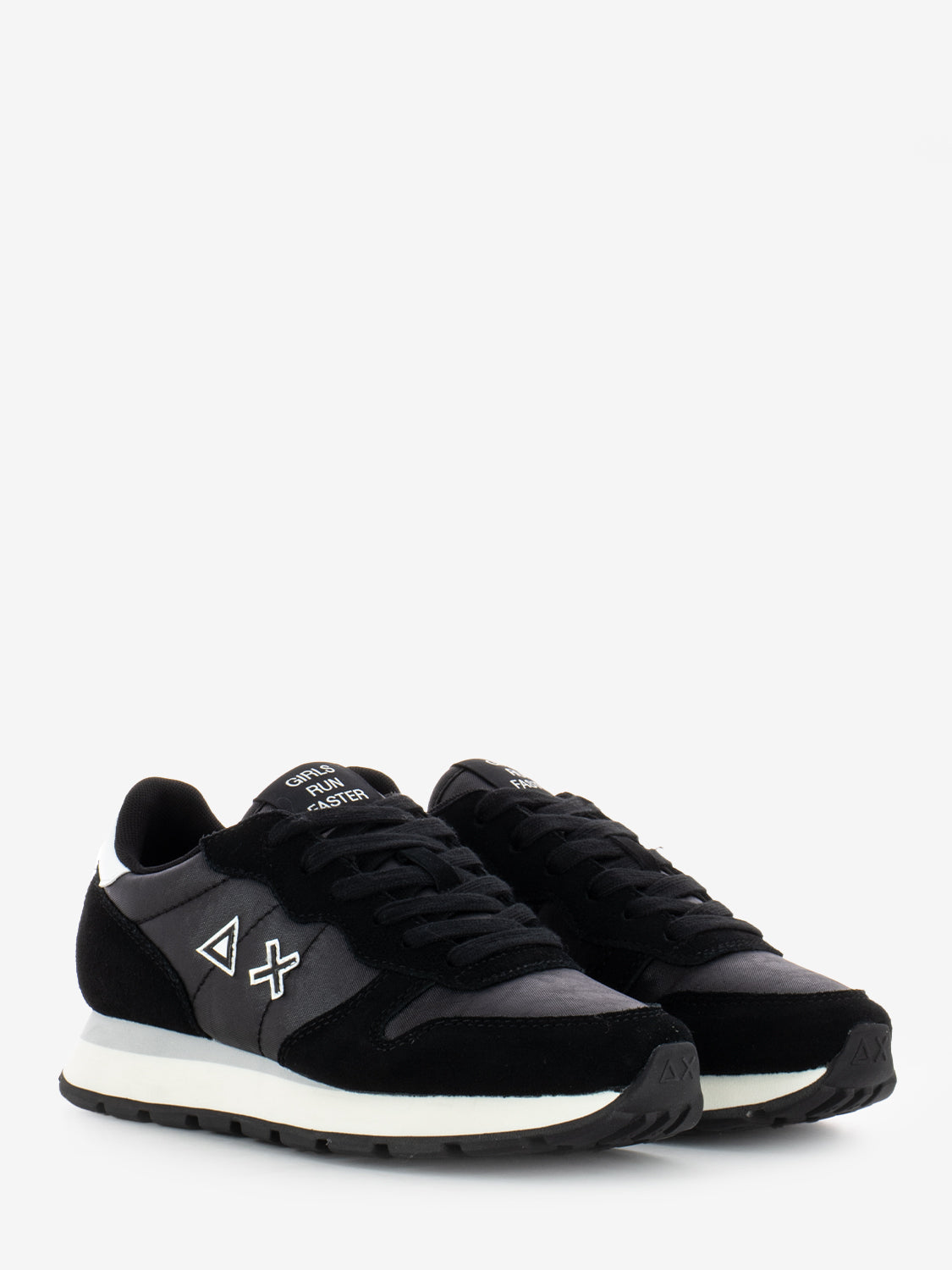 Ally bright black sneakers
