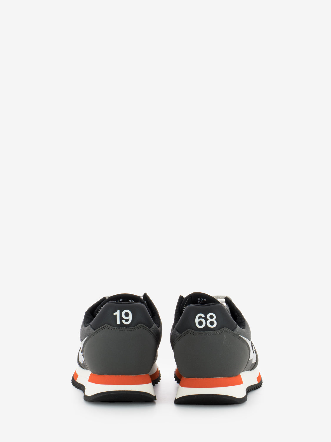 Niki Solid Dark Grey Sneakers