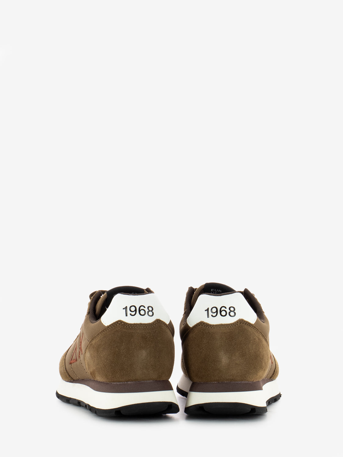 Tom Solid Brown Sneakers