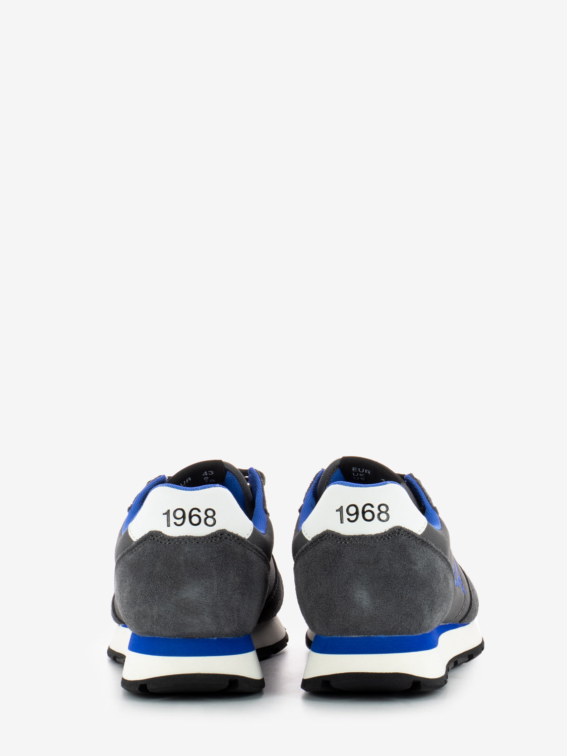 Tom solid grey sneakers