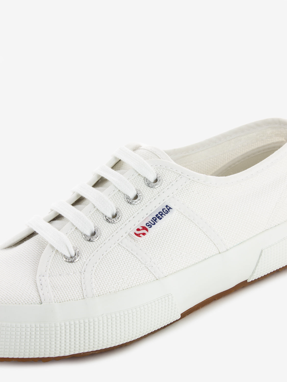 2750 Cotu Classic white