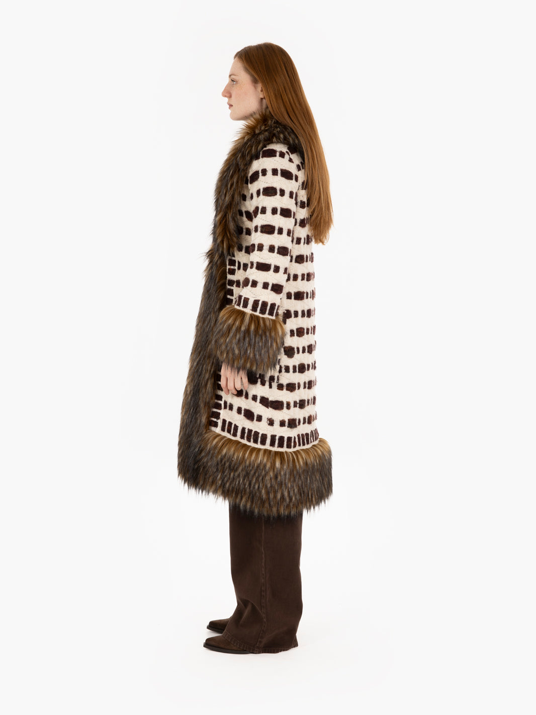 Claire long coat with burgundy / white fur
