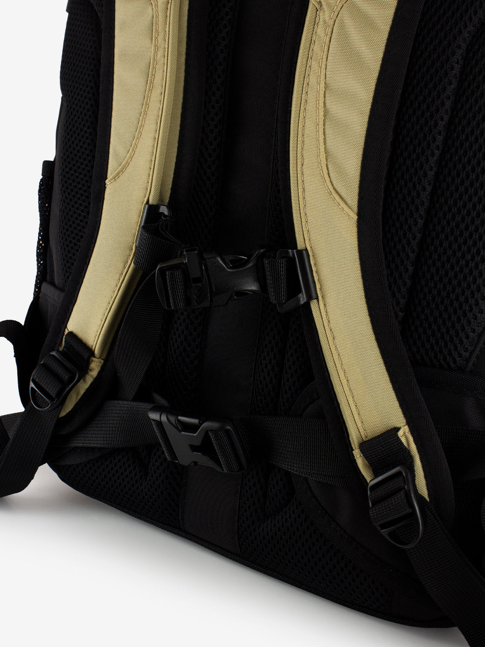 Borealis Classic woodland beige backpack