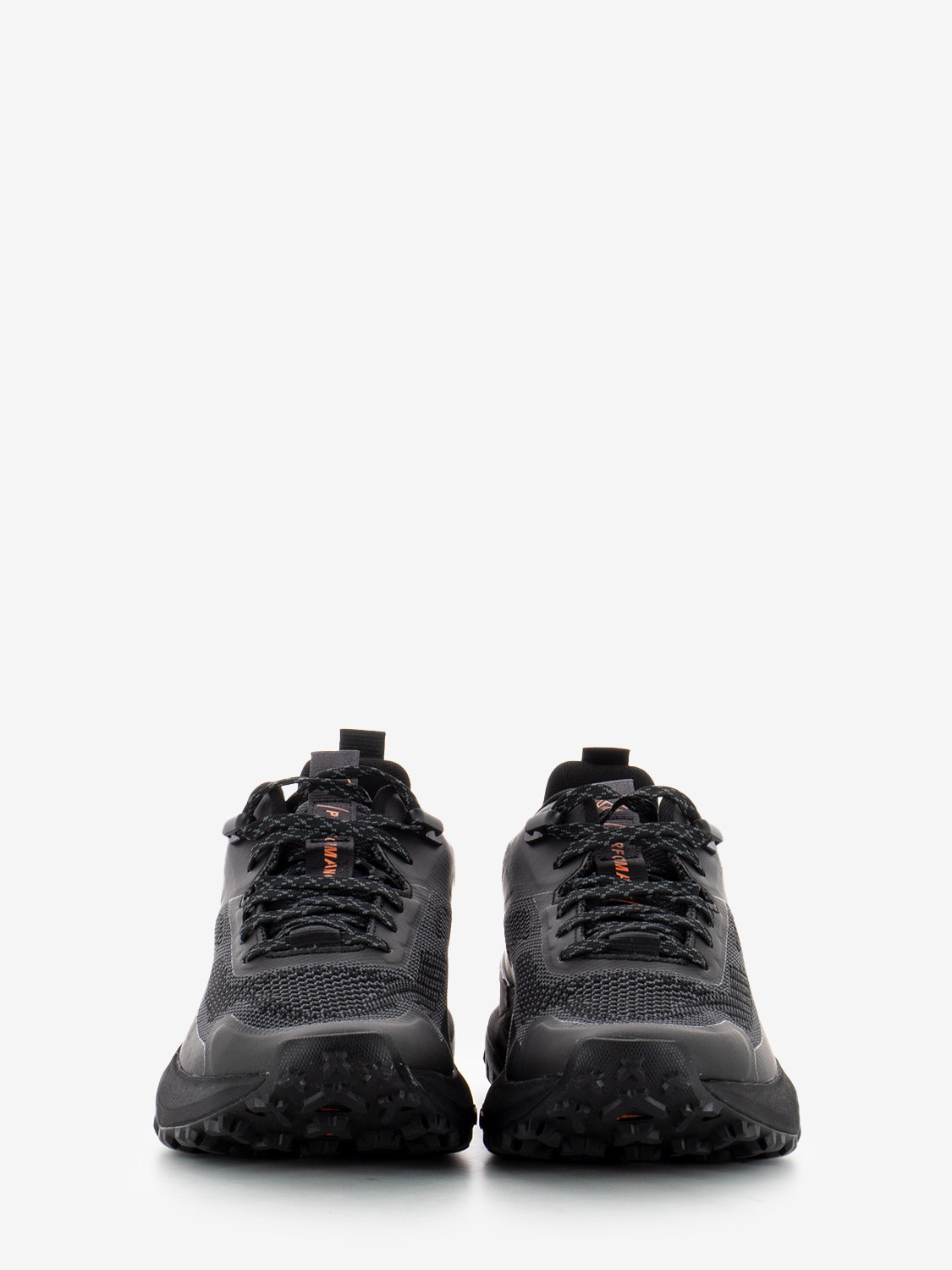 Motion Access low lace sneaker blackout knit