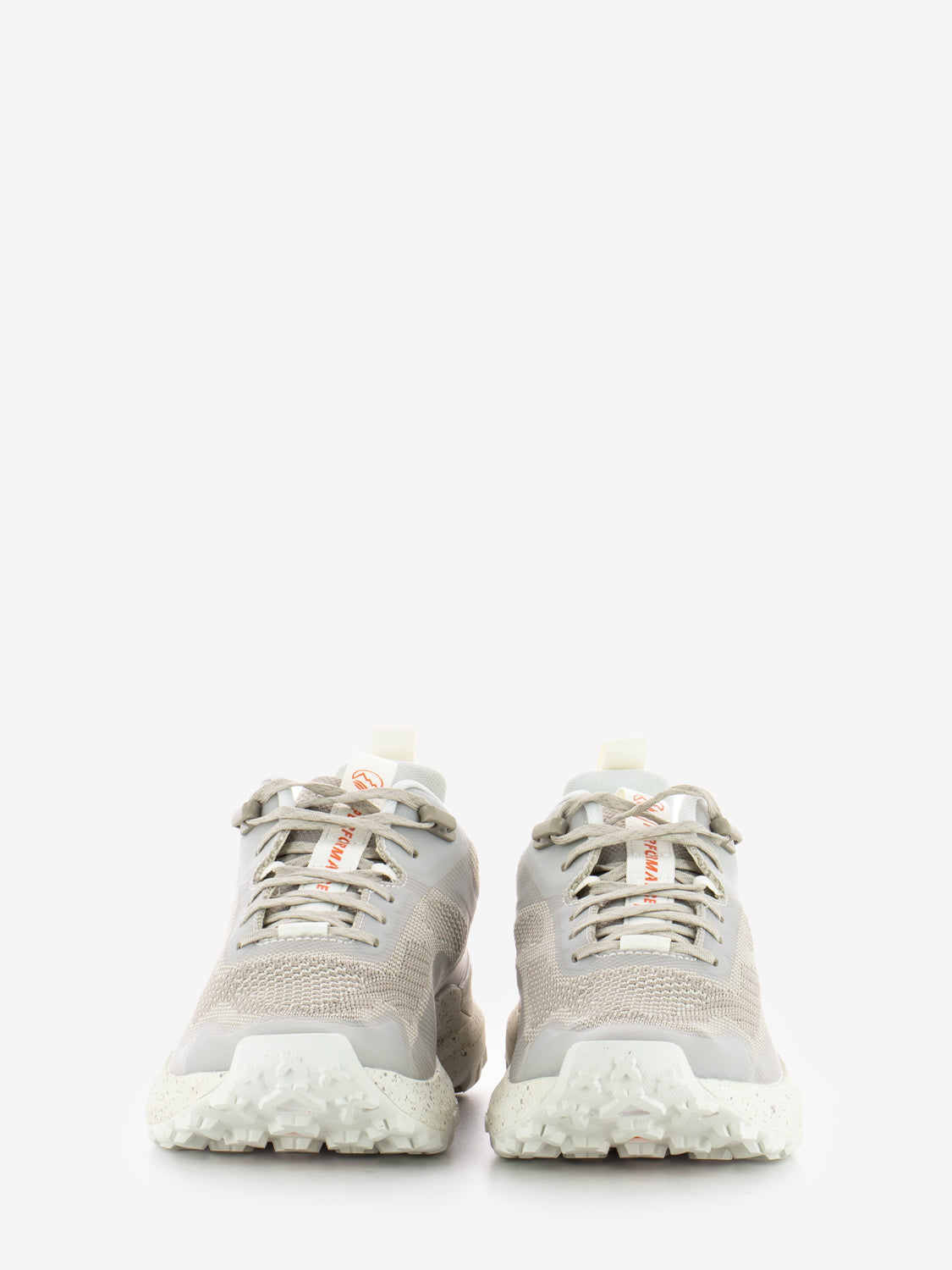 Motion Access low lace sneaker light taupe