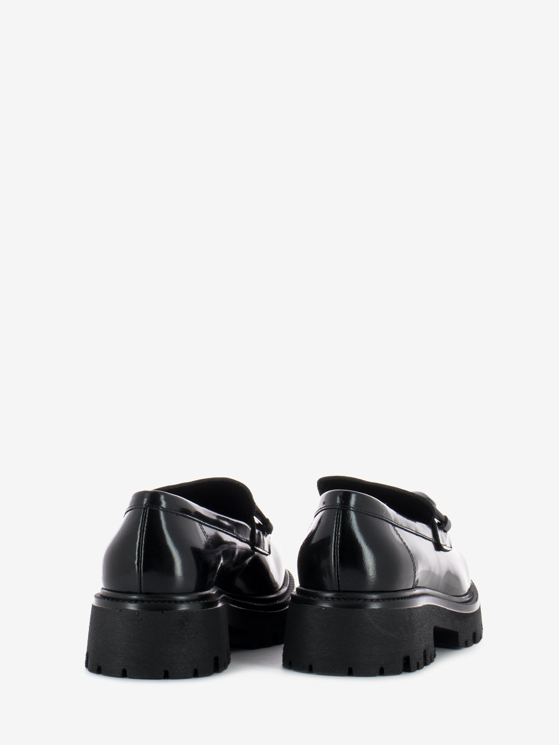 Black Clamp Tank Moccasins