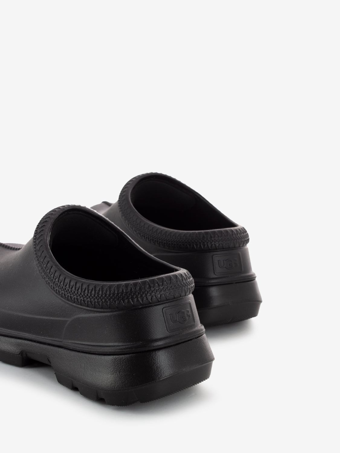 W' Tasman X black slipper