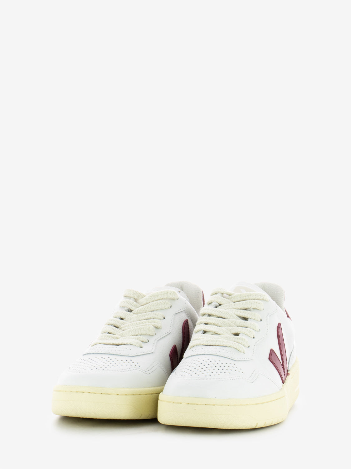 Sneakers V-90 white marsala