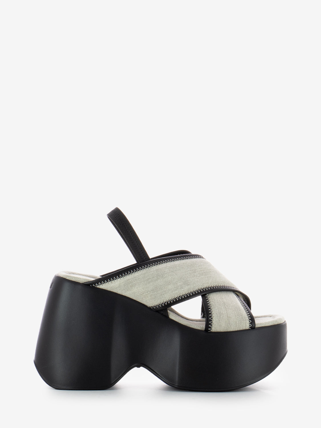 Sandali con zeppa fasce intrecciate grigio / nero