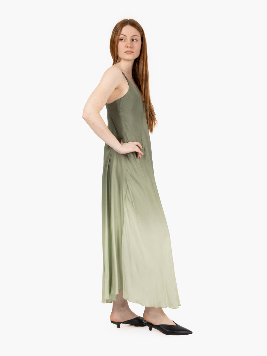 Green degradé satin dress