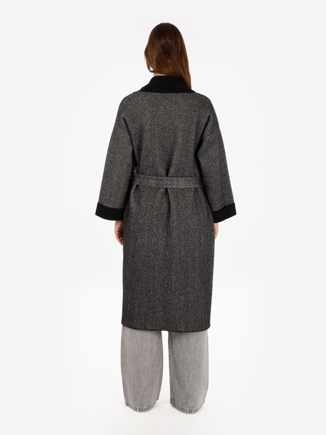 Cappotto in maglia con cintura nero / grigio