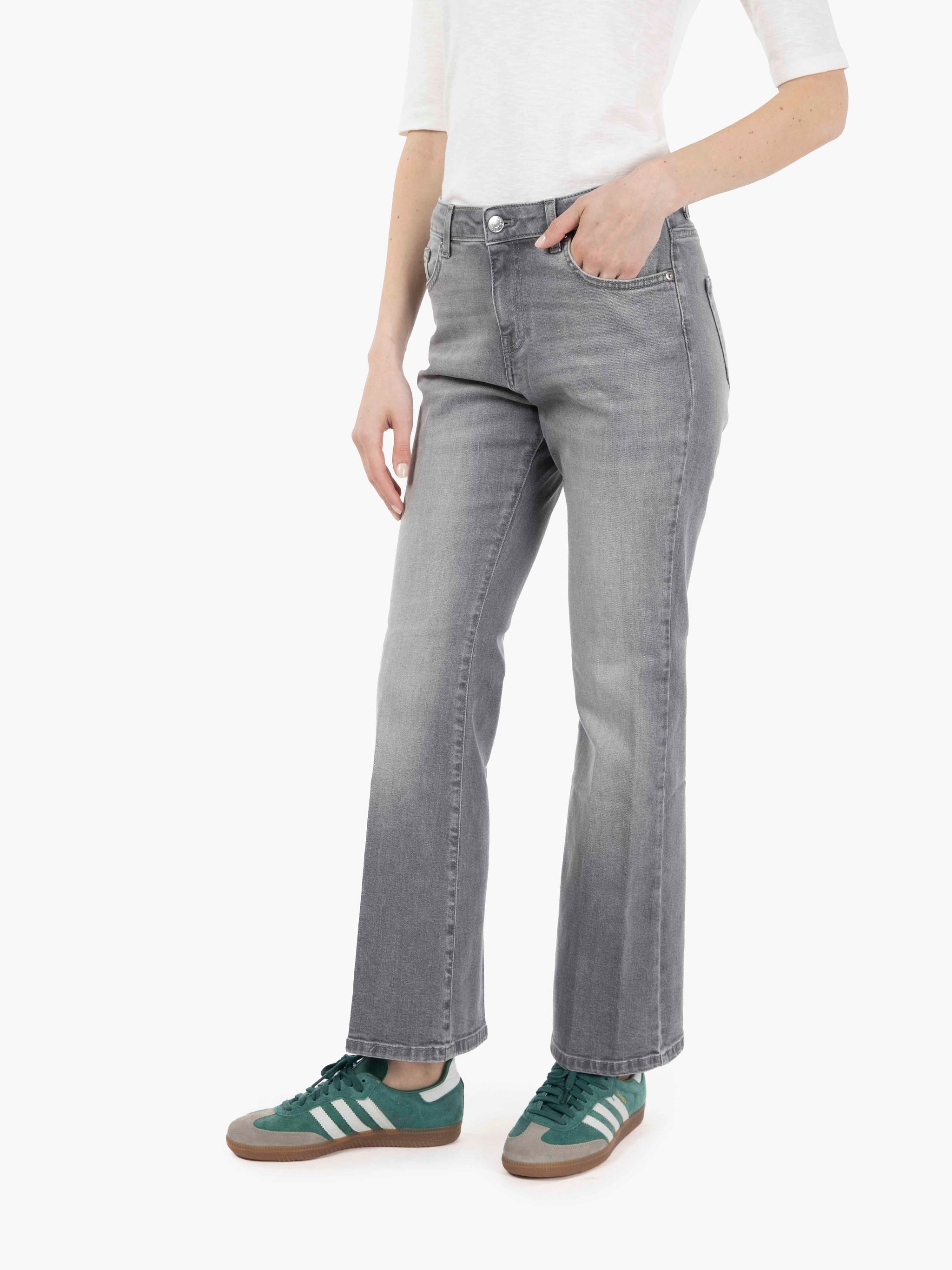 Giselle jeans with trumpet in grey denim