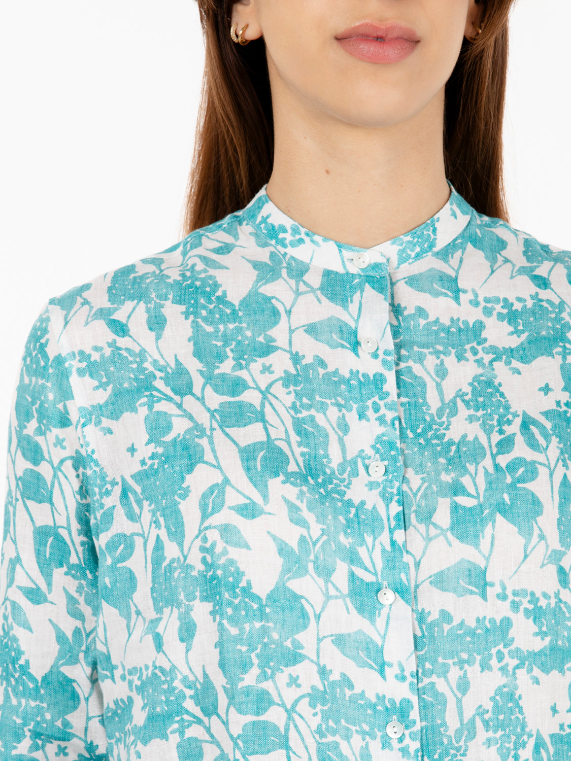 Marvi shirt linen with teal flower pattern