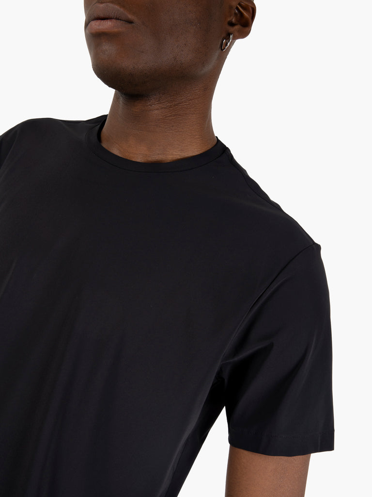 XACUS - T-shirt in tessuto tecnico nero