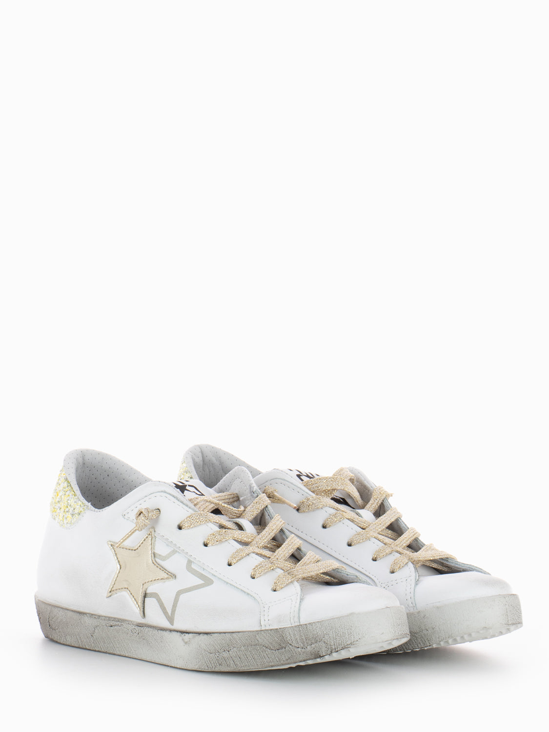 Low sneakers white / gold laminated