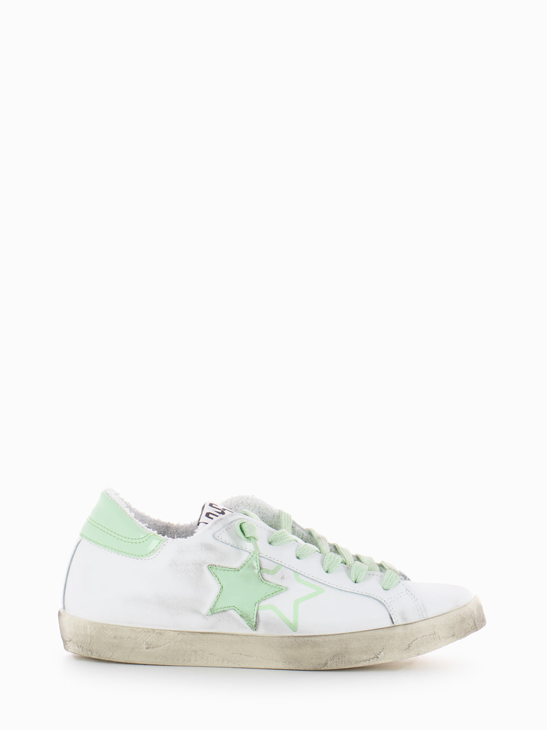 Low sneakers white / green patent