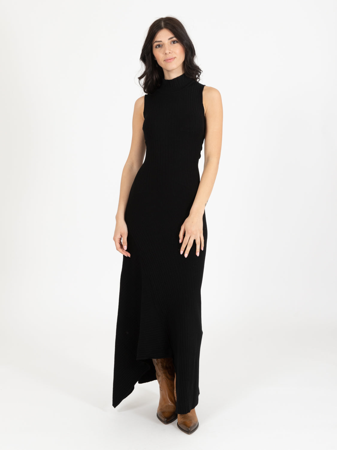 Abito asimmetrico in maglia nero
