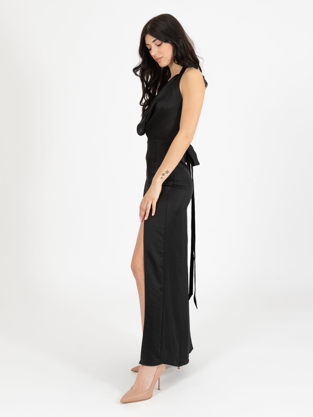 Black low-cut long dress