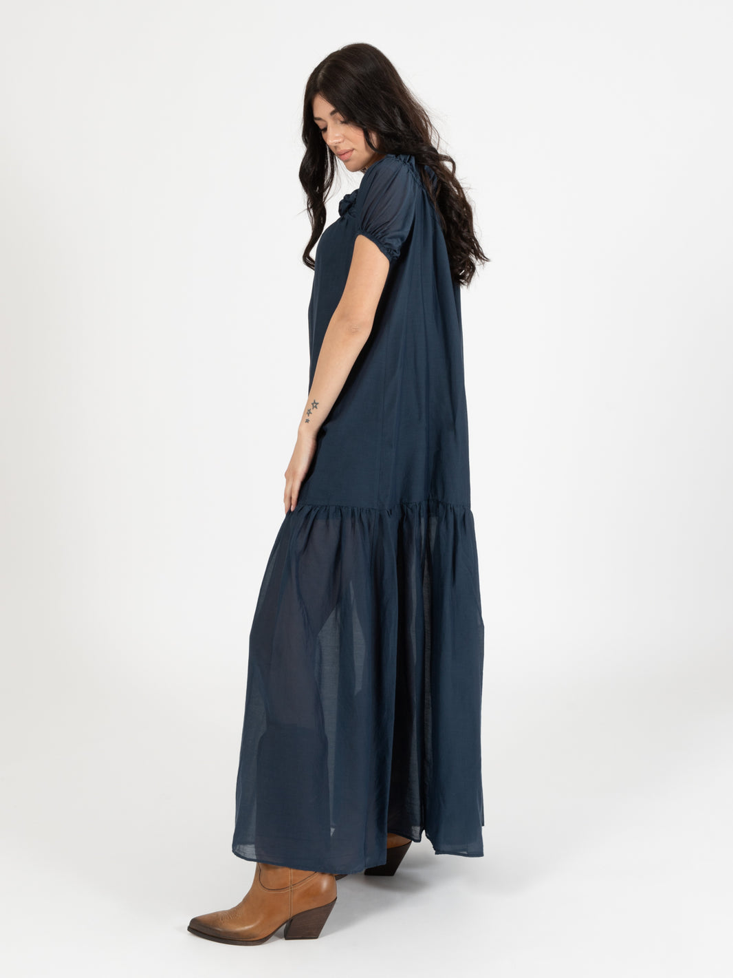 Midnight long dress with flounce