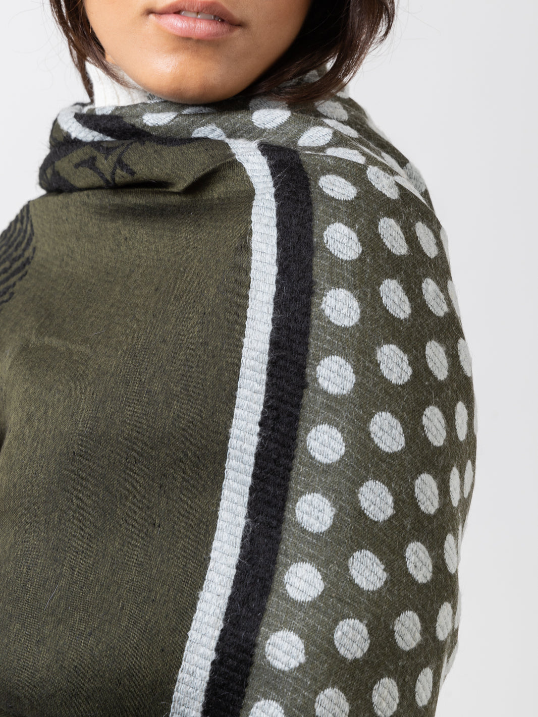 Maxi scarf with flowers, stripes and polka dots, myrtle / black diamond