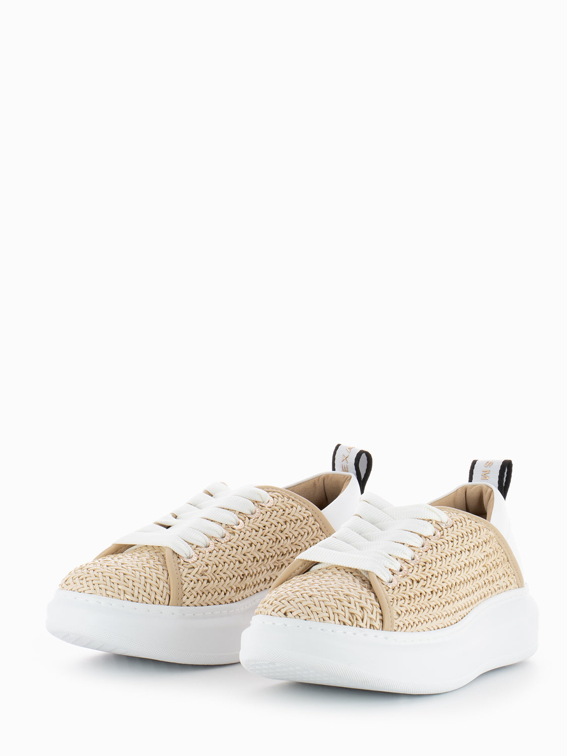 Wembley W sand / white