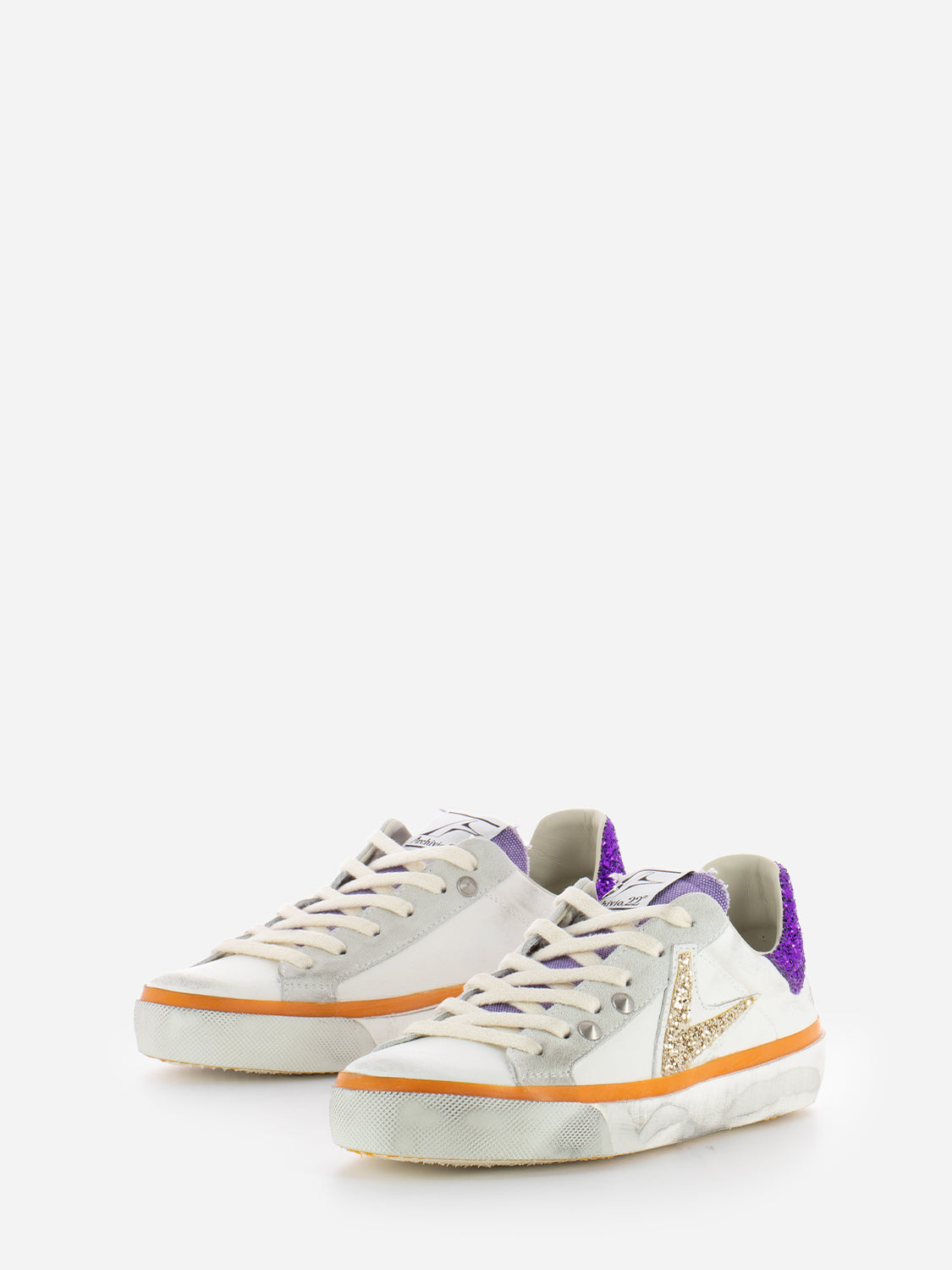 Student W #787 white / purple