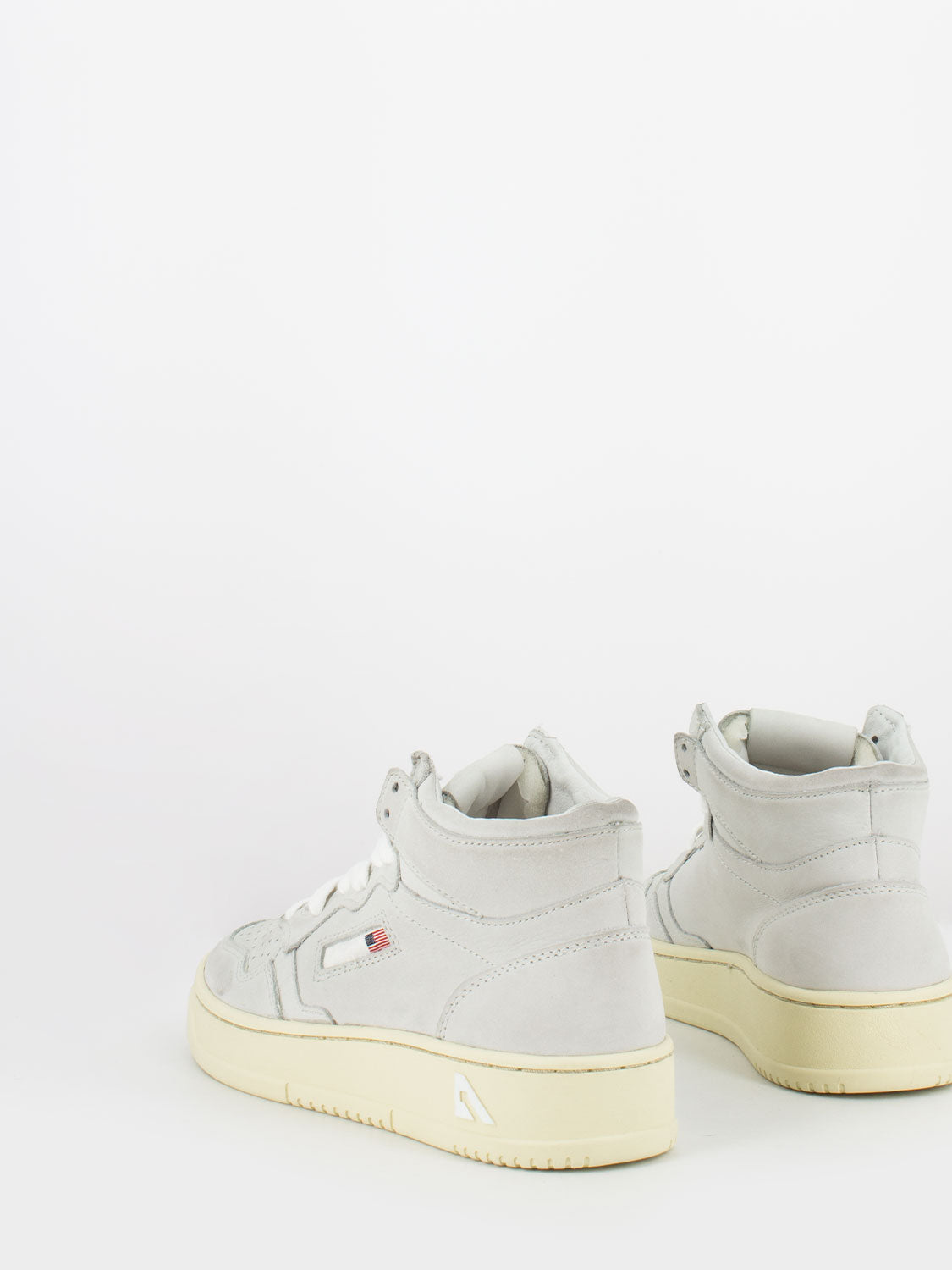 01 Mid in nabuk grigio