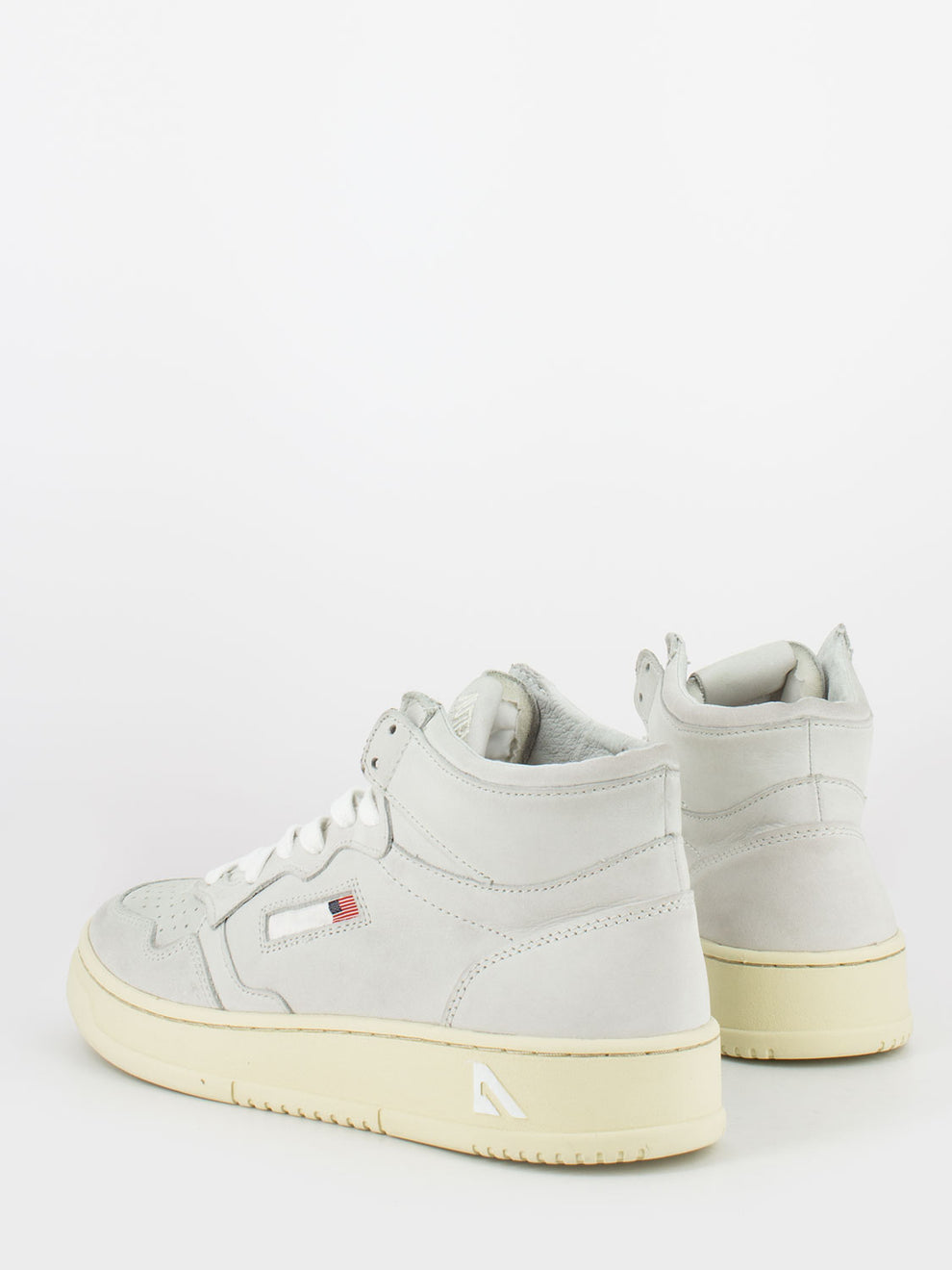 01 Mid in nabuk bianco