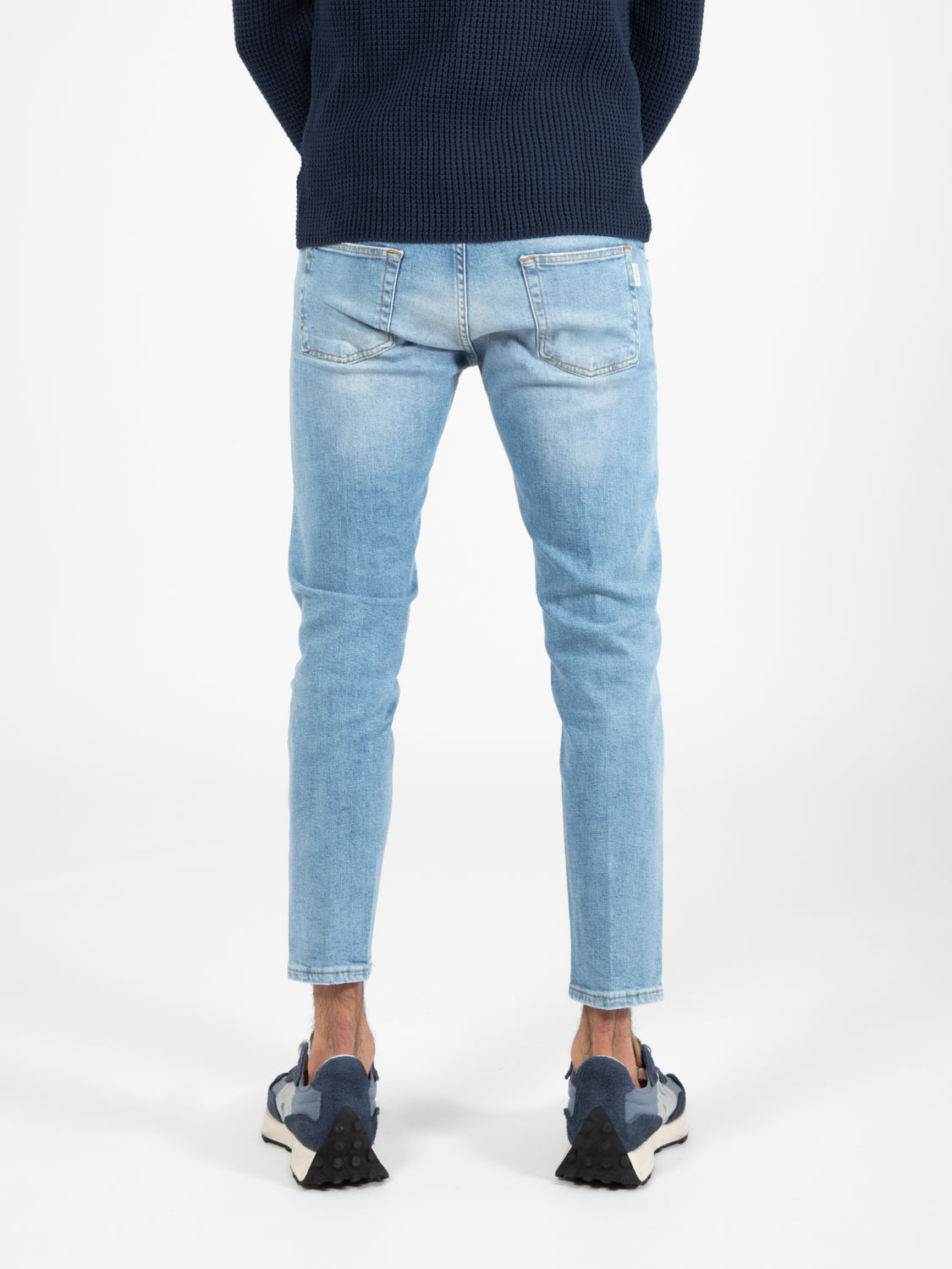 Davis shorter medium light jeans