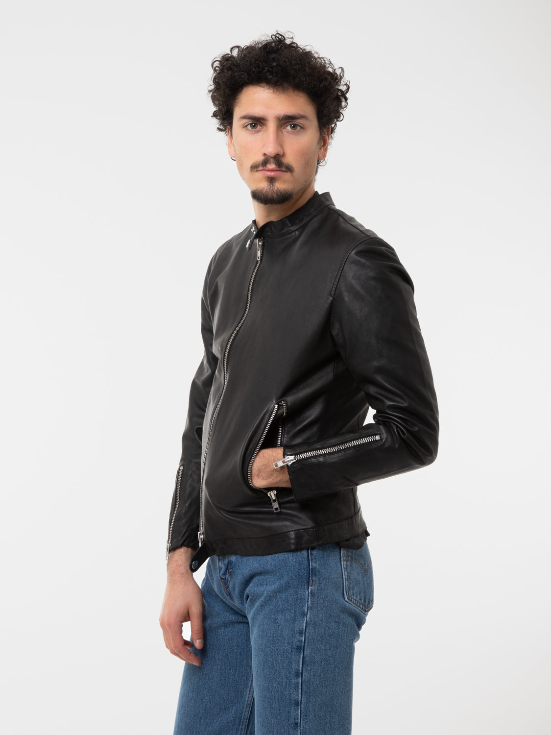 Giacca girocollo in pelle nera