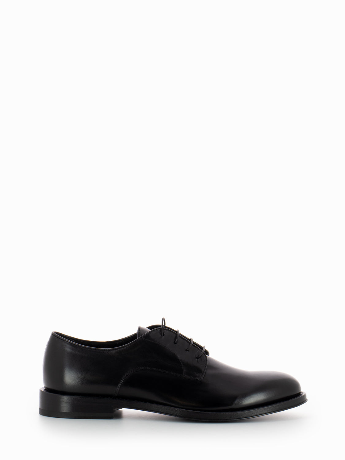 Black crystal elegant shoe