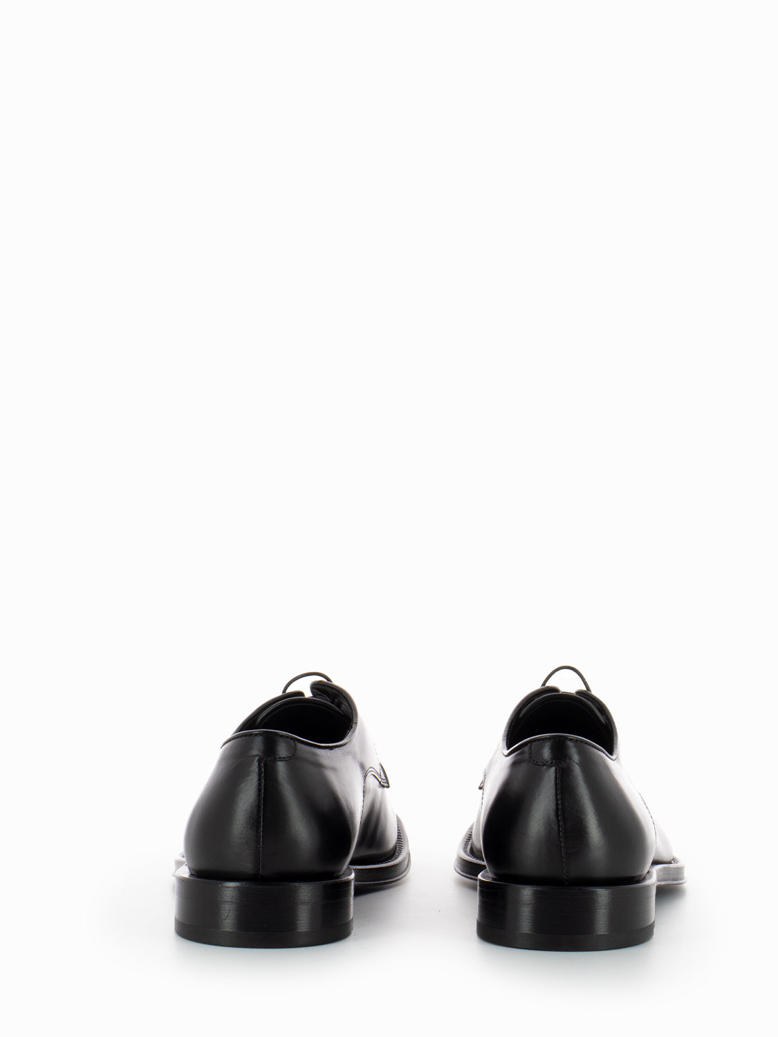 Black crystal elegant shoe