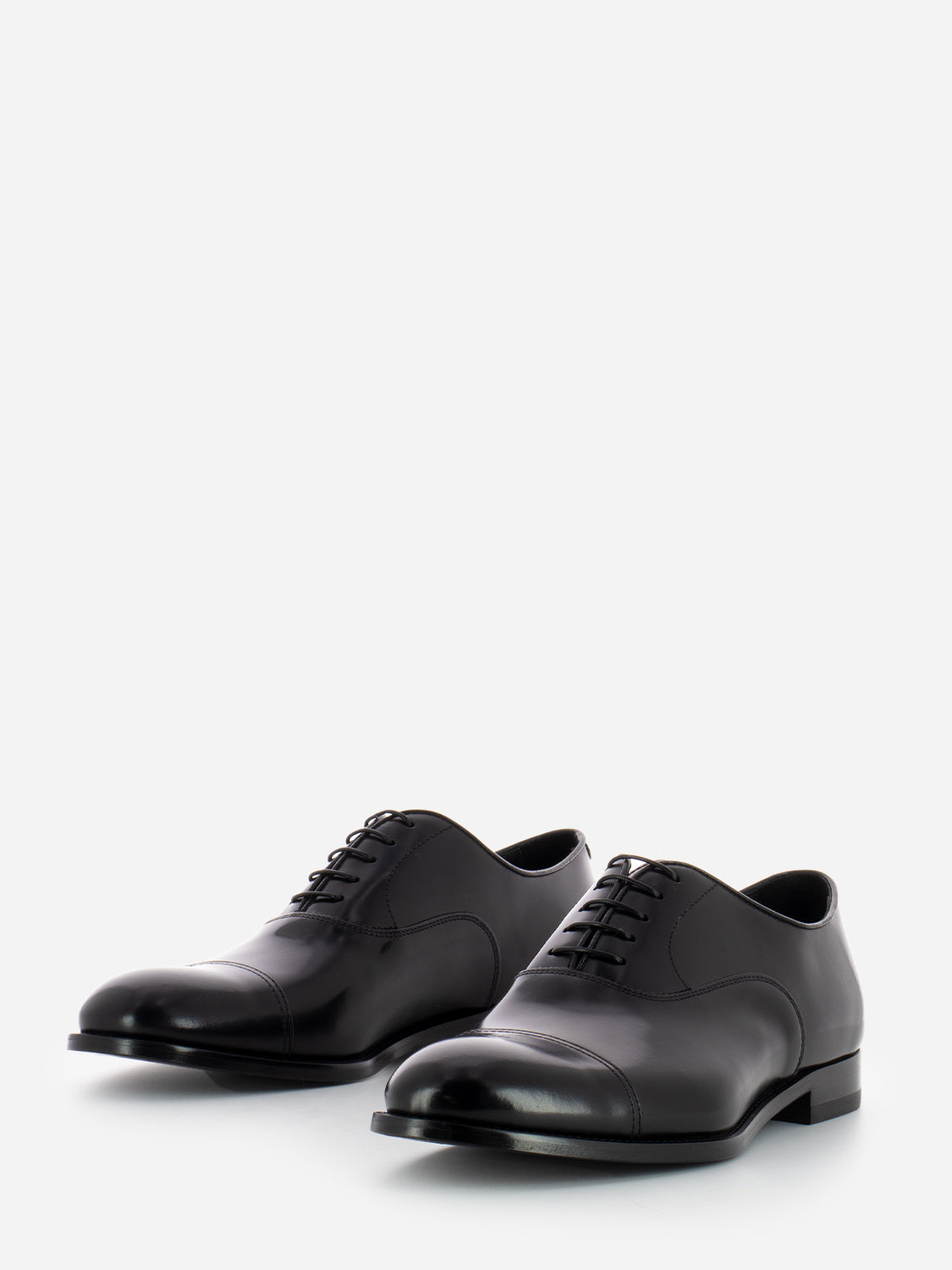 Oxford Old in black leather