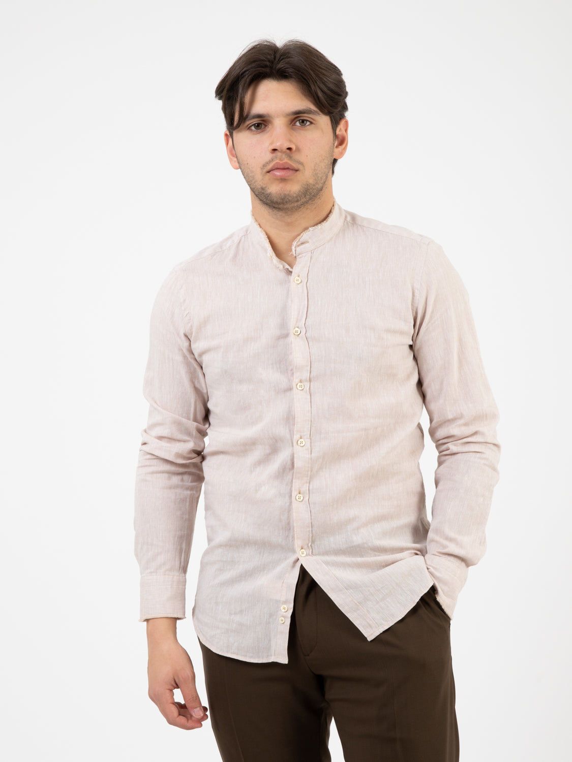 Camicia coreana sfrangiata beige