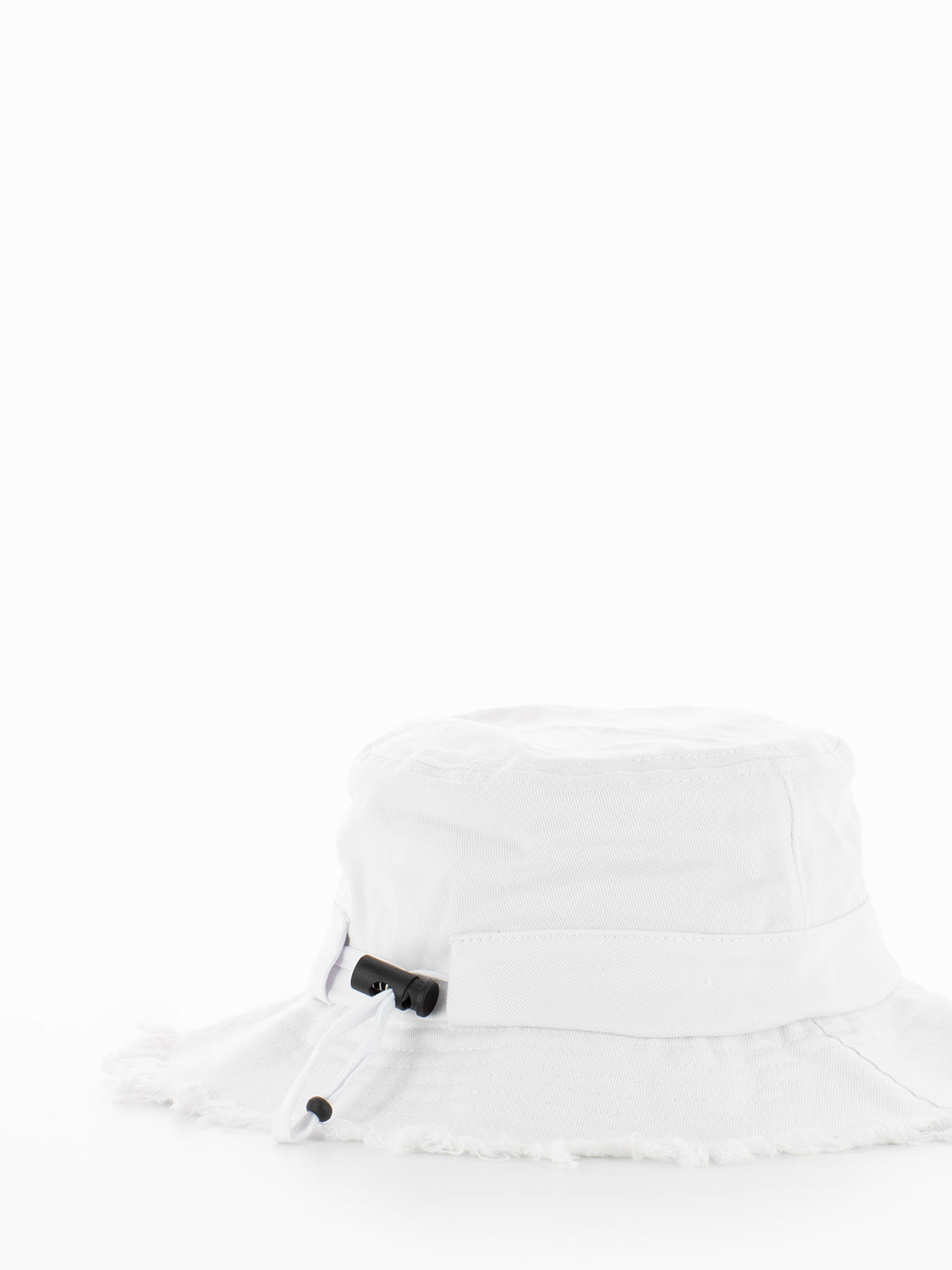Fisherman's hat with white embroidery