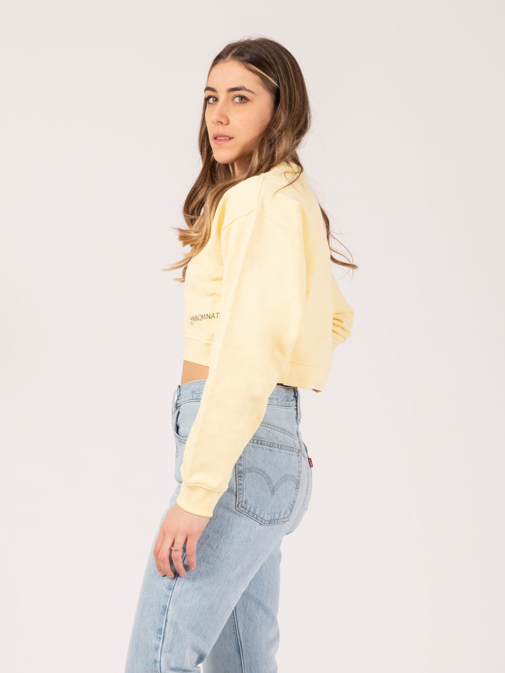 Straw yellow crewneck short sweatshirt