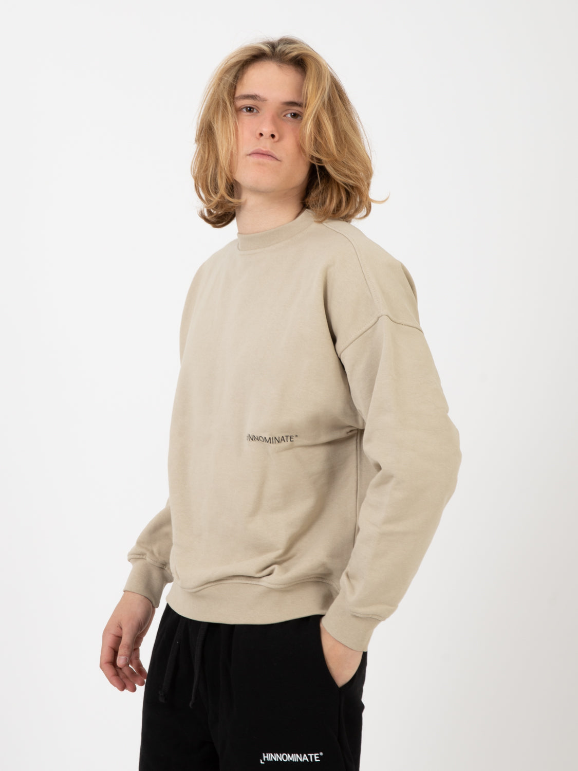 Beige long sleeve crewneck sweatshirt