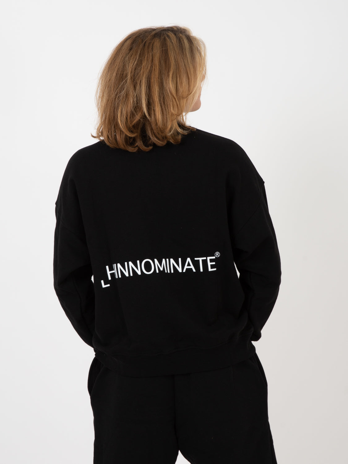 Black long sleeve crewneck sweatshirt