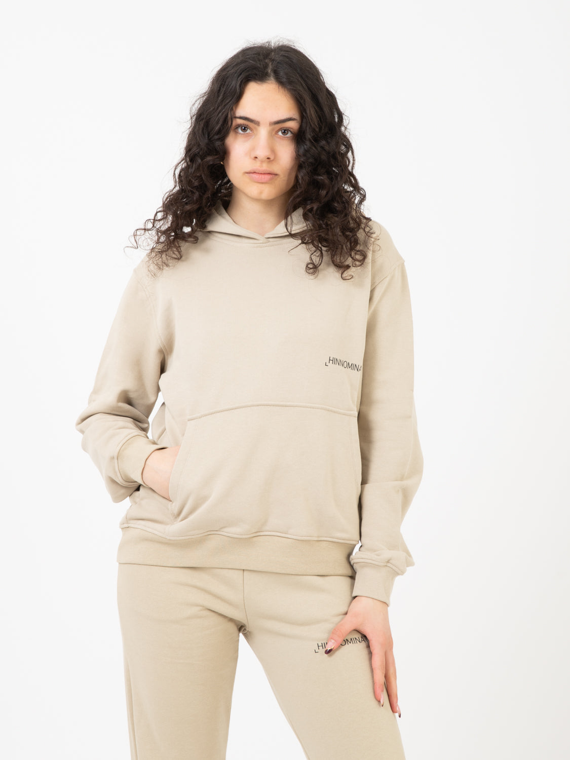 Felpa over cappuccio con tasca beige