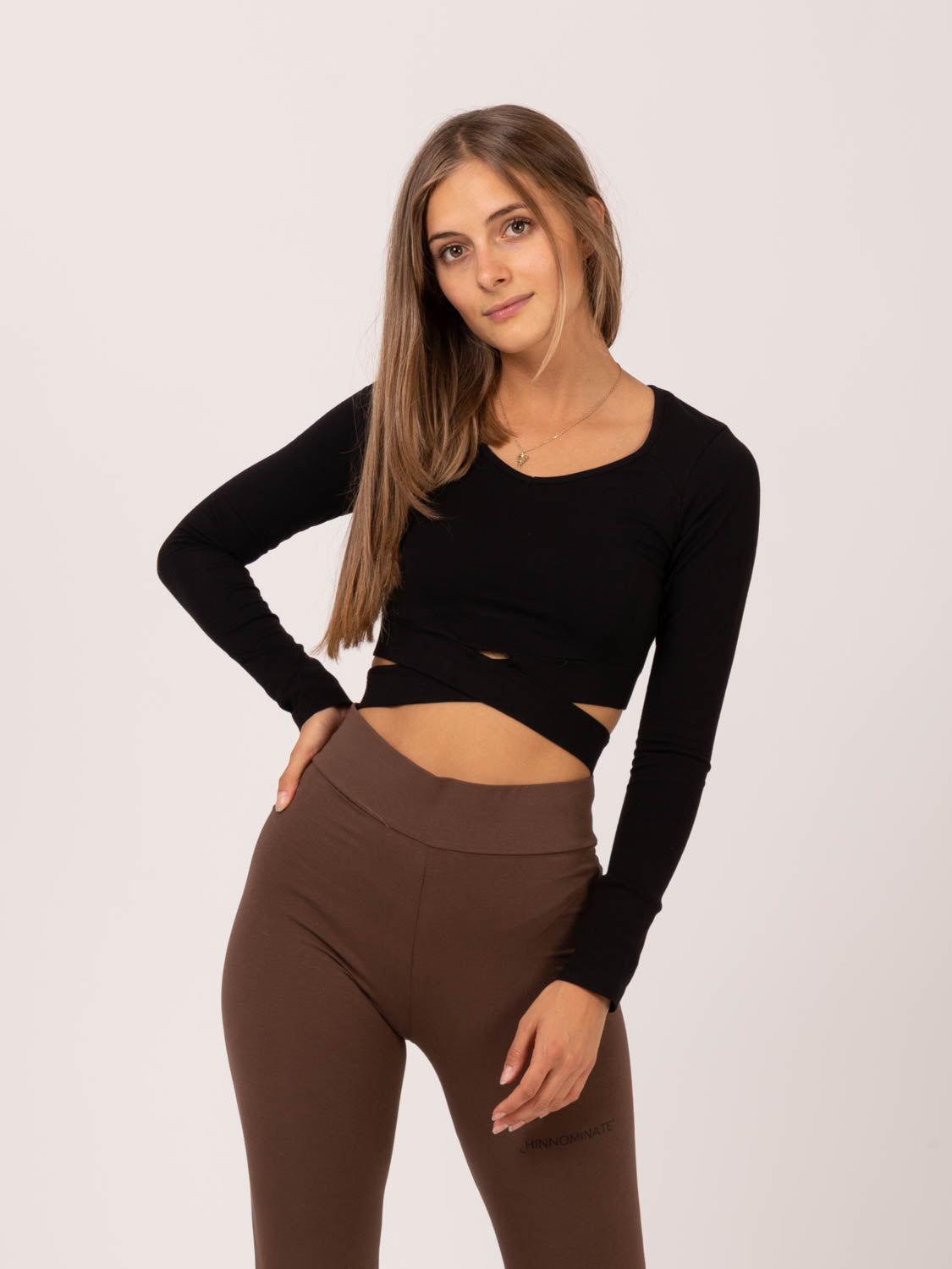 Maglietta crop nera