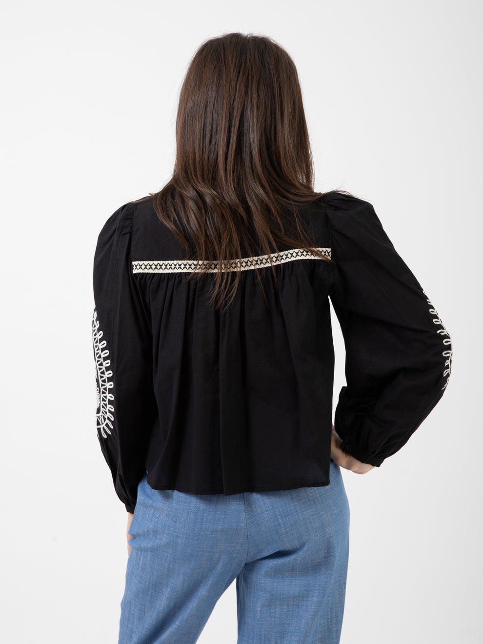 Camicia dettaglio ricamo nera