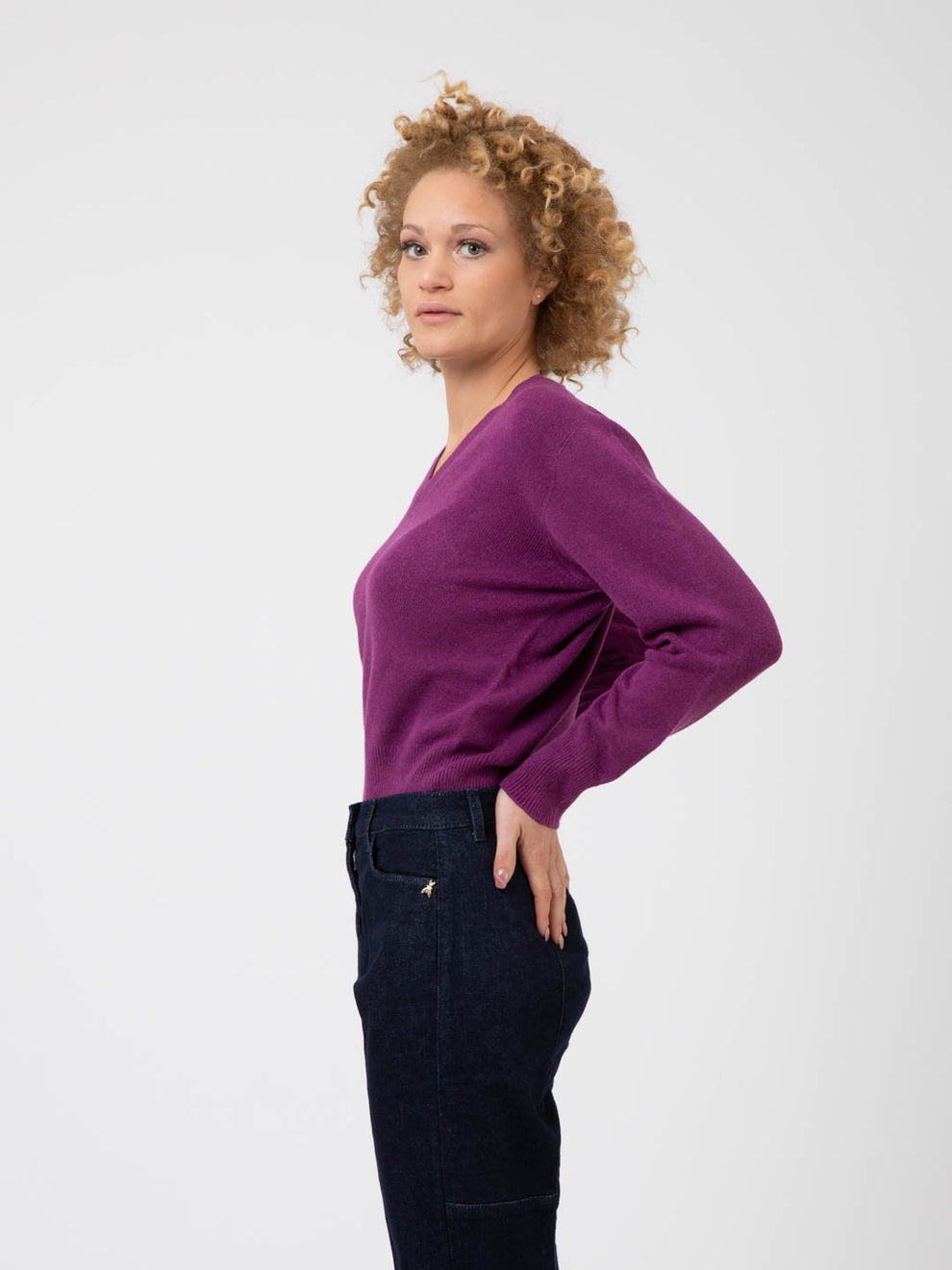 Cyclamen V-neck sweater