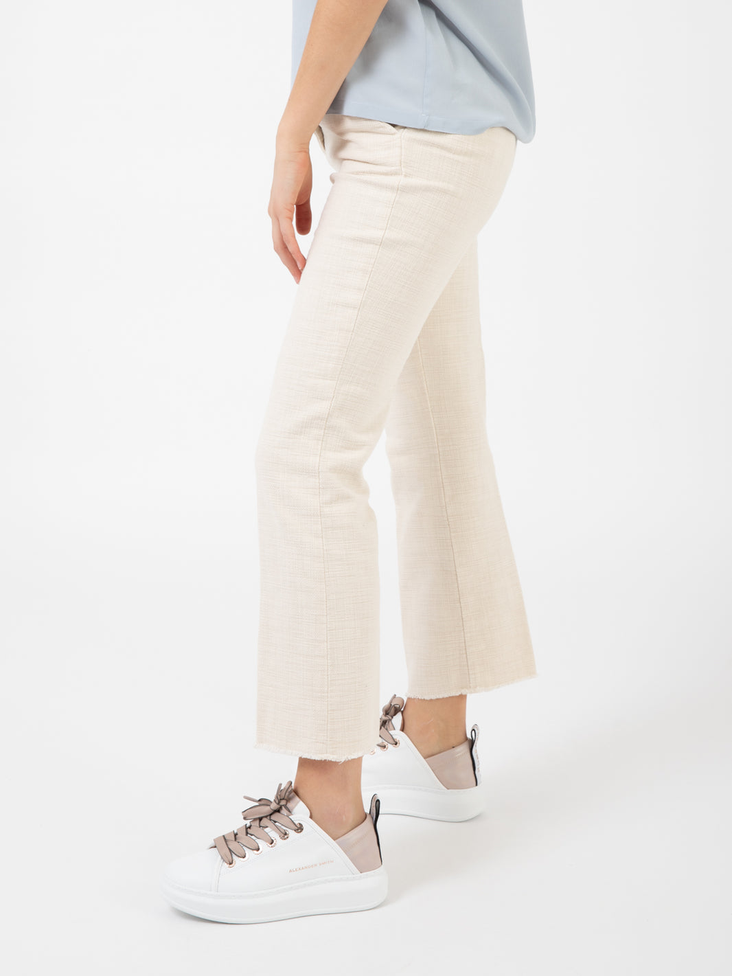 Pantaloni trombetta operata latte
