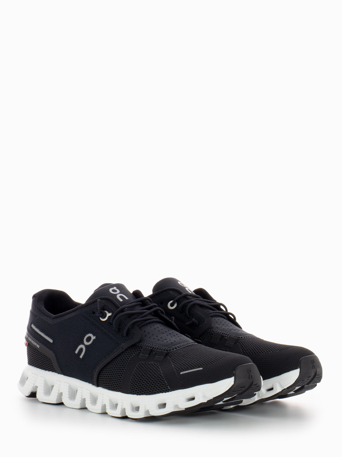 Cloud 5 W black / white