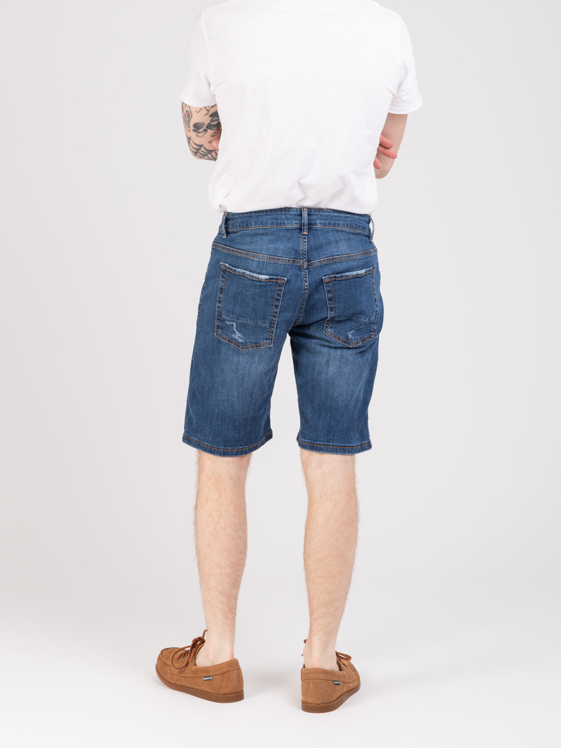 Bermuda Cayman medium dark denim with rips