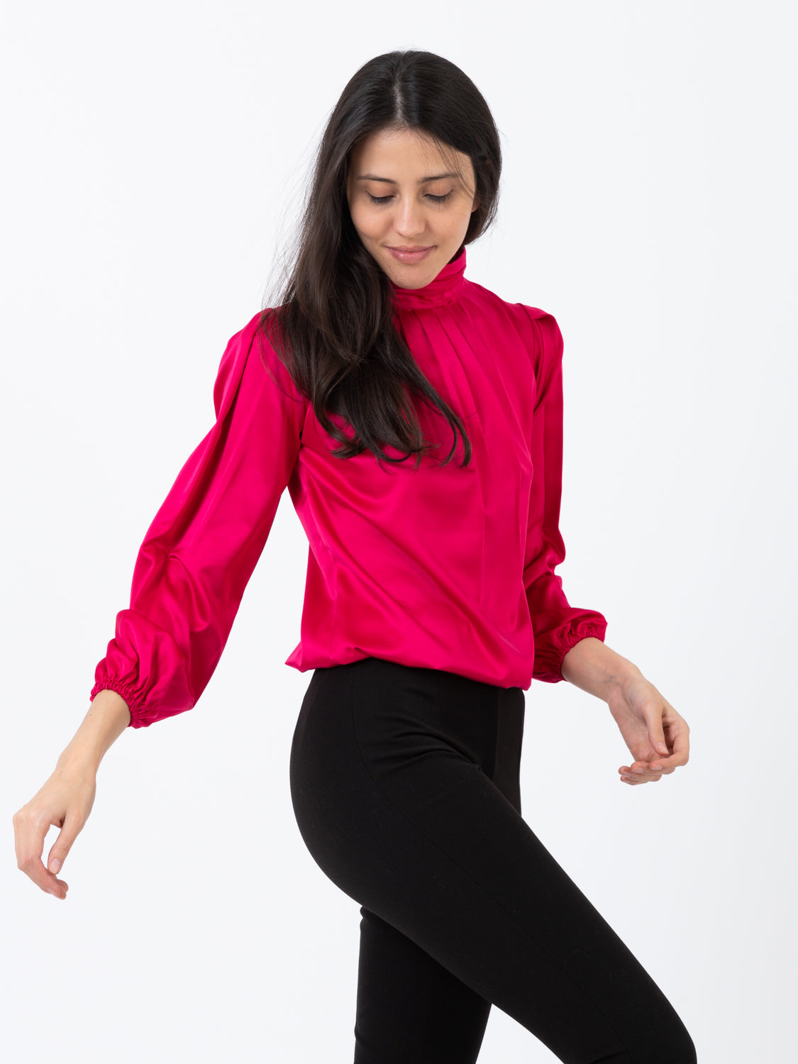 Camicia collo alto fuxia in raso