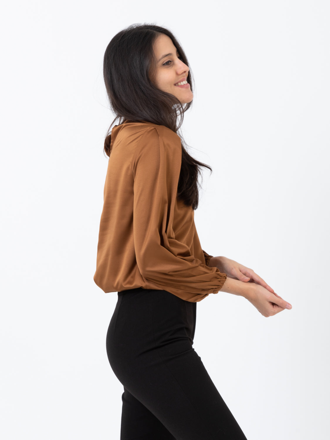Camicia collo alto moro in raso