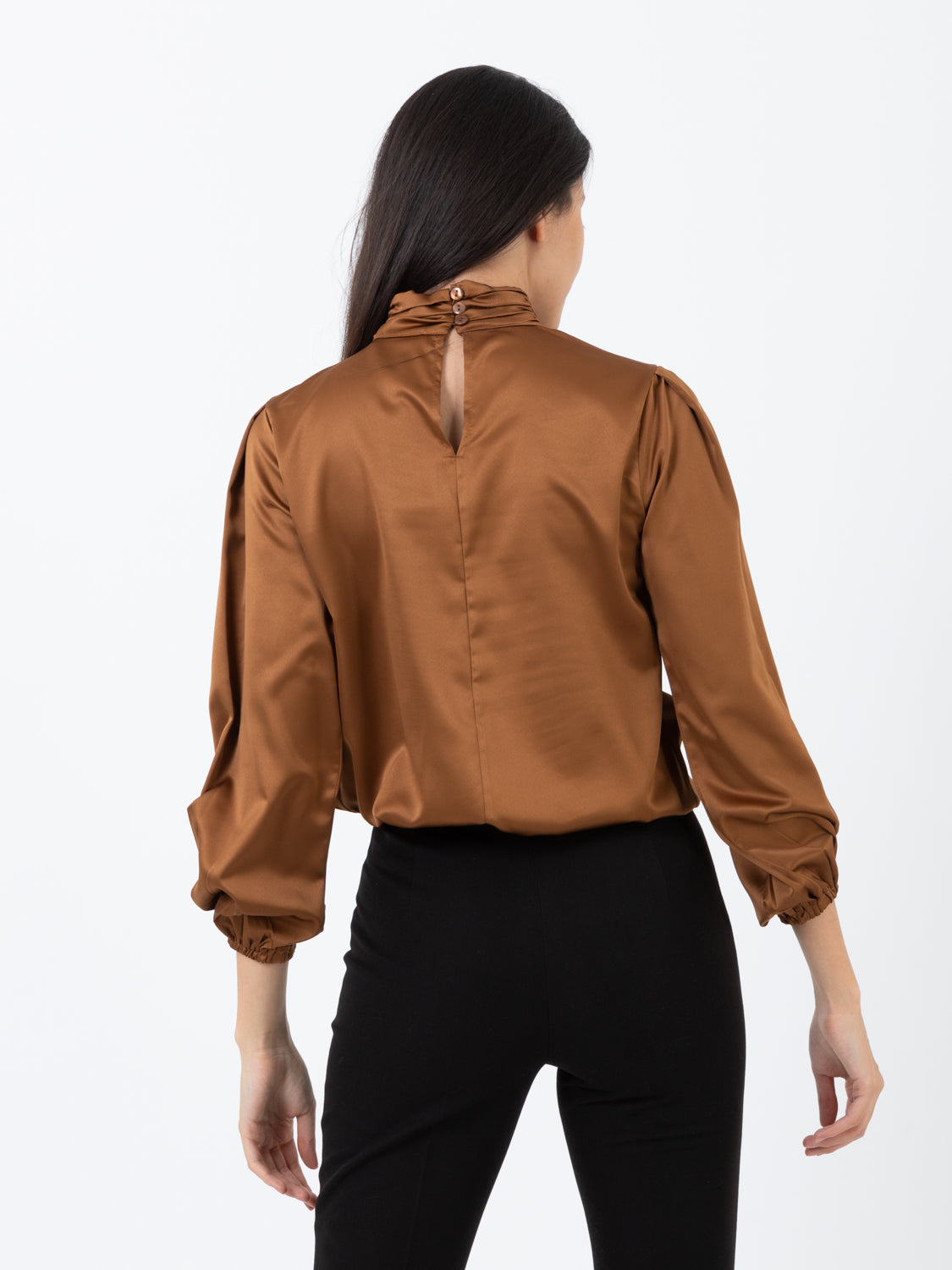 Camicia collo alto moro in raso